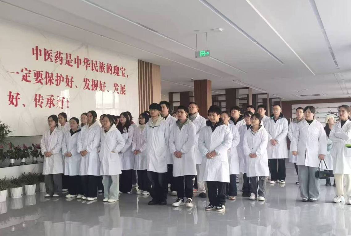 传承匠心·产教融合 药学院赴华培药业探讨中药炮制学课程见习与教学设备创新